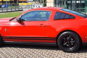 Ford Mustang V6 306 cv GPL SHELBY GT LOOK