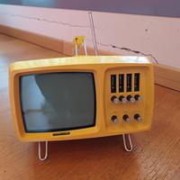 videoton mini tv portatile anni 60 gialla