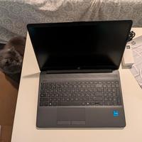HP Laptop 15.6" G9 (i3-13Gen, 8GB RAM, 512GB