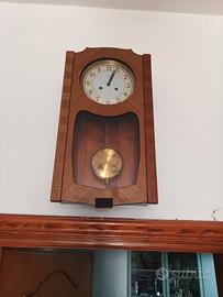 orologio a pendolo del anni 70