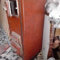 Stufa  anni 60 con 100kg di legna d'ulivo gratis