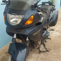 Honda Deauville 650