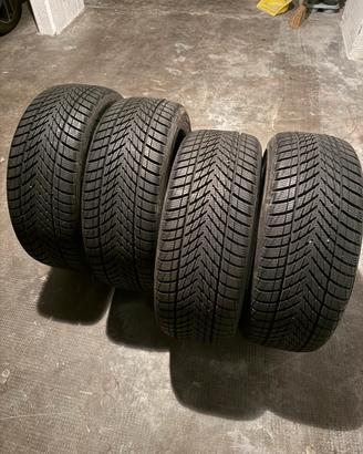 Gomme da neve nuove