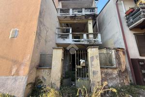 RUSTICO A CAPRIATE SAN GERVASIO