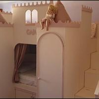 Cameretta bimba a castello