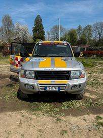 Pajero 3200 autocarro 5 posti