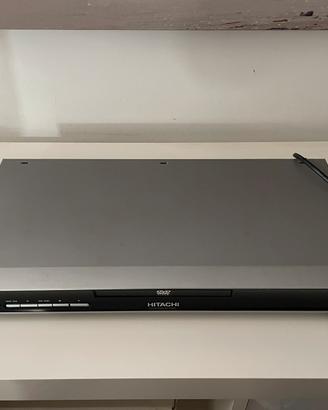 DVD pkayer HITACHI P335E