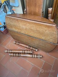 Tavolo rotondo/ovale in legno