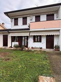 PORZIONE DI TRIFAMILIARE A GRANZE