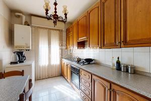 RIF: A513 - APPARTAMENTO CON DUE CAMERE MATRIMONIA