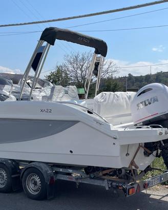 Ayros xa22 usata con motore honda bf 200