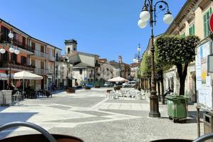 NEGOZIO A MONTEFALCIONE