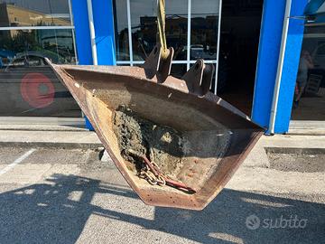 benne varie per escavatore o terna