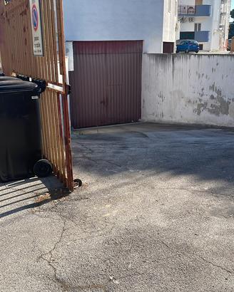 Posto auto coperto
