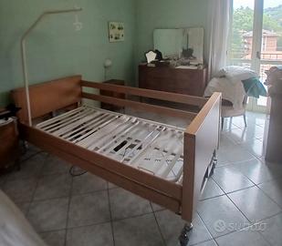 Letto ortopedico elettrico per degenza