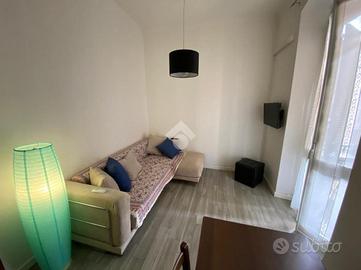 4 LOCALI A LA SPEZIA