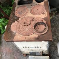 RARISSIMA stufa a legna in ghisa primi del 900