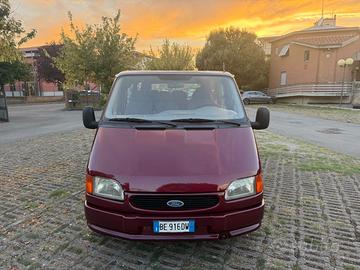 Ford Transit tourneo 2.5 TD 9 posti