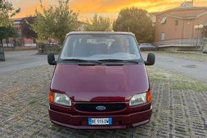Ford Transit tourneo 2.5 TD 9 posti
