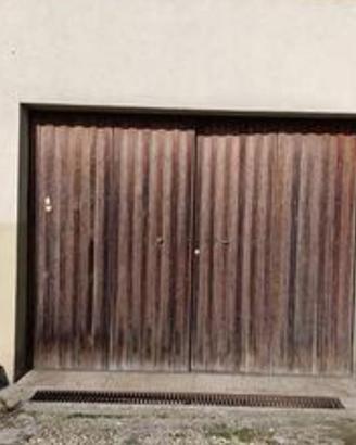 Portone in legno