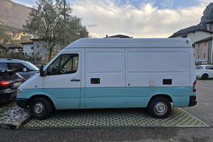 Mercedes sprinter camperizzato