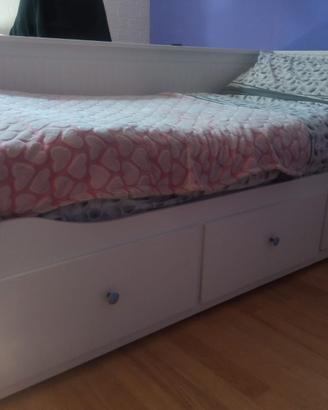 divano letto Ikea 