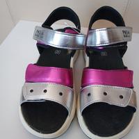 Sandali Primigi nuovi con cartellino nr 36