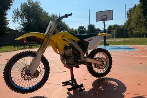 Suzuki RMZ250