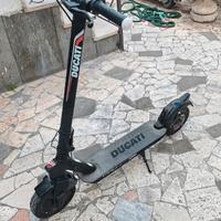 Monopattino ducati pro 2 plus