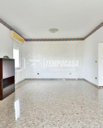 APPARTAMENTO CON 3 CAMERE E SOFFITTA A FONTE DI MA