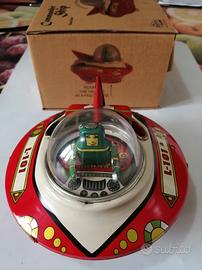 Latta navicella spaziale a frizione giocattolo