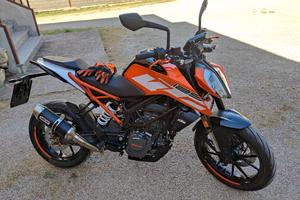 KTM DUKE 125 del 2017