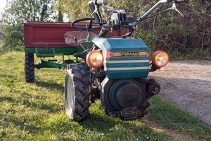 Motocoltivatore con rimorchio 4x4
