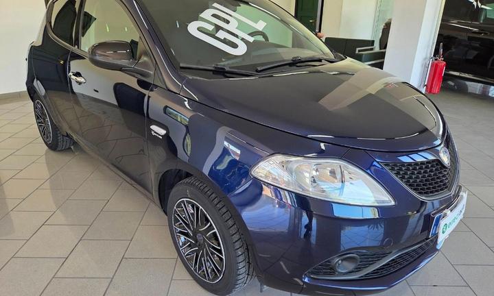 LANCIA Ypsilon 1.2 69 CV 5 porte GPL Gold