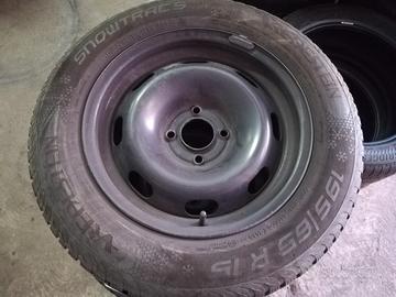 1210 - Pneumatici 195/65 R15 + cerchi Citroen