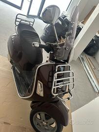 Vespa gts 300