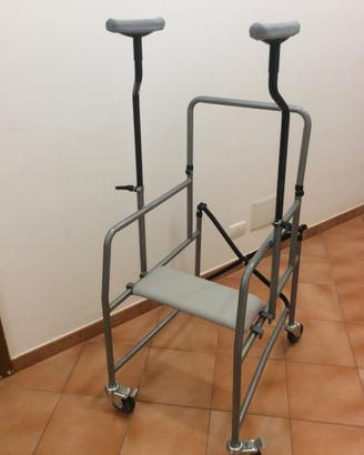 Deambulatore ascellare pieghevole (girello)