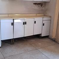 cucina anni 50 in metallo