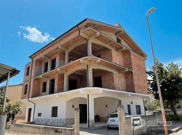 Casa Francavilla marittima finito o grezzo