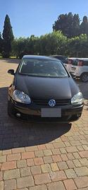 autovettura volkswagen golf