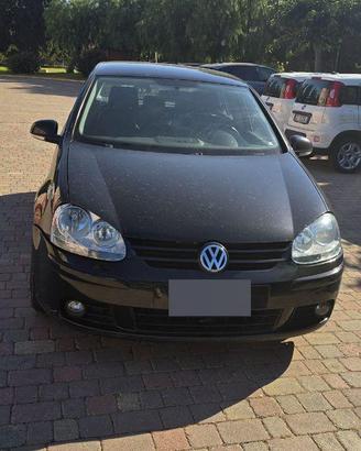 autovettura volkswagen golf