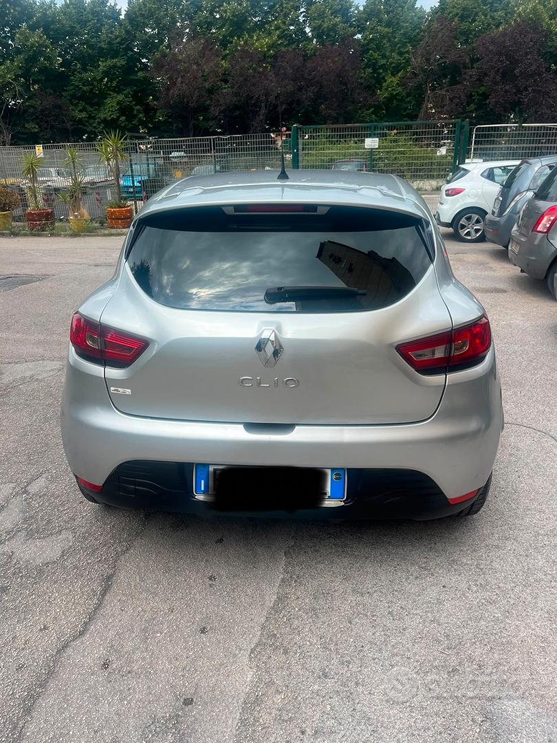 Renault Clio 2015 photo 2