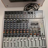 Mixer Behringer Xenyx QX1222US
