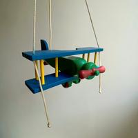 Lampadario Aereo in Legno Colorato