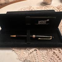 Penna montblanc roller con astuccio 160€