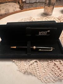 Penna montblanc roller con astuccio 160€