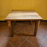 Tavolo in noce nazionale