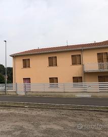 Riva del po (fe): localita' ro rif.66/b