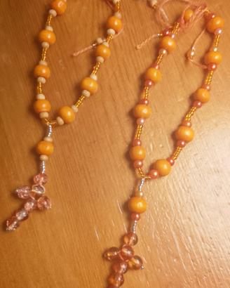 Bracciale perle arancioni con croce, handmade