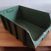 Contenitore a Bocca di Lupo in Plastica 60x40x25